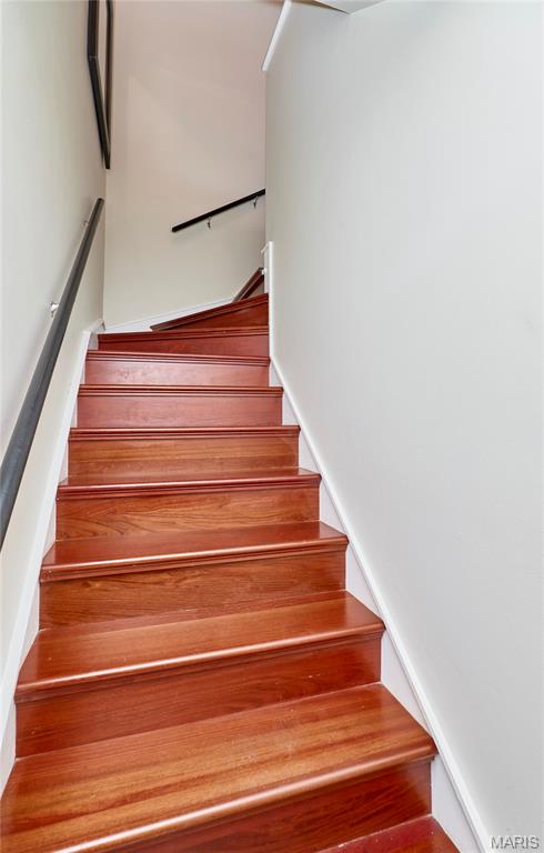 Brentwood Forest Condo Ph Six - Residential