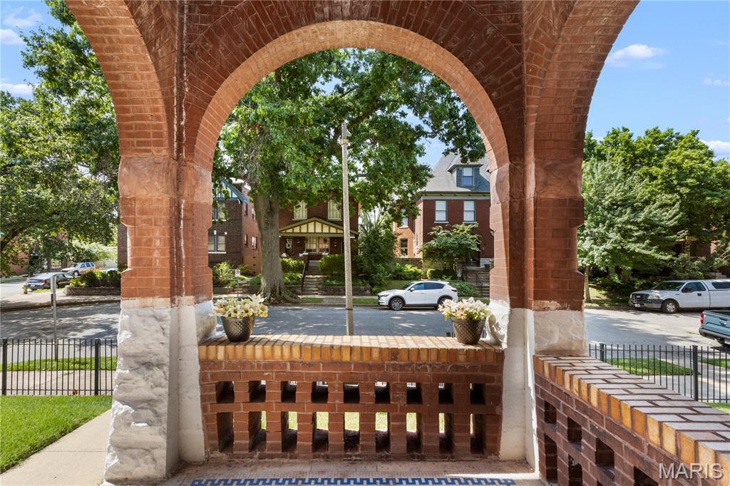 St Louis Commons Add - Residential Income