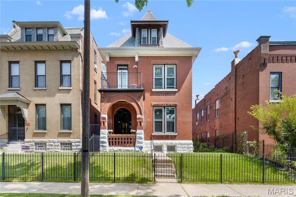 St Louis Commons Add - Residential Income