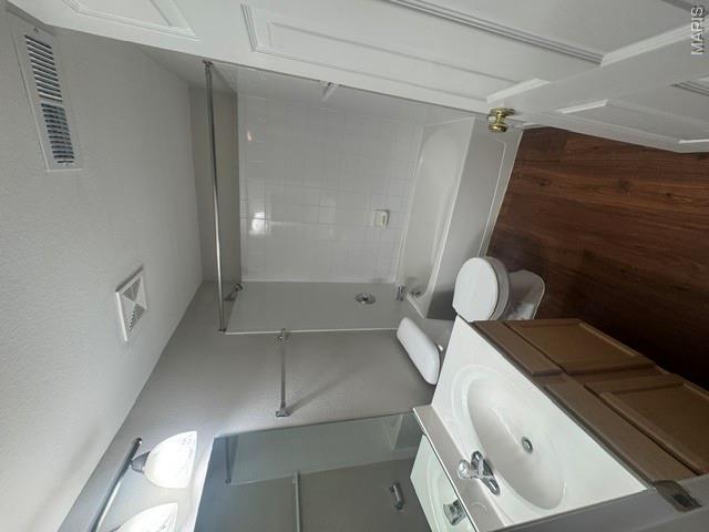Greenbriar Condo - Residential Lease