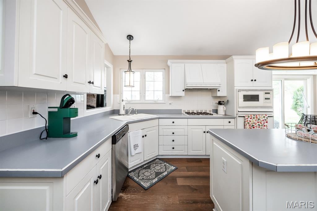 Cedar Meadows 6th Add - Residential