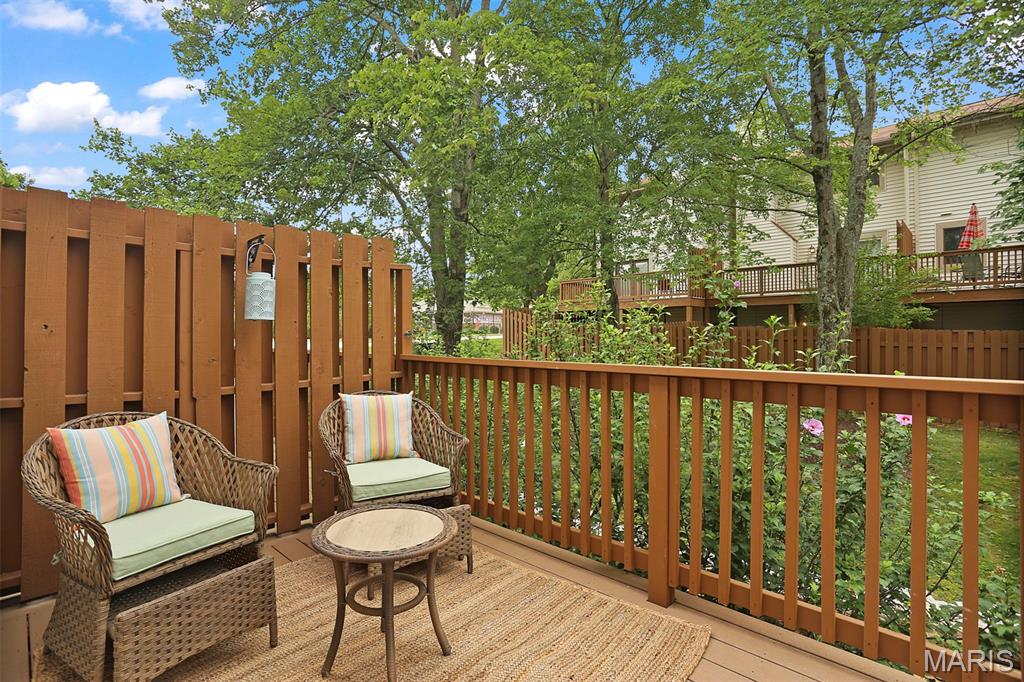 Treetop Condo Condo - Residential