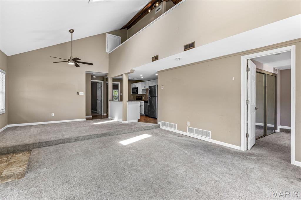 Elm Pt Place - Residential