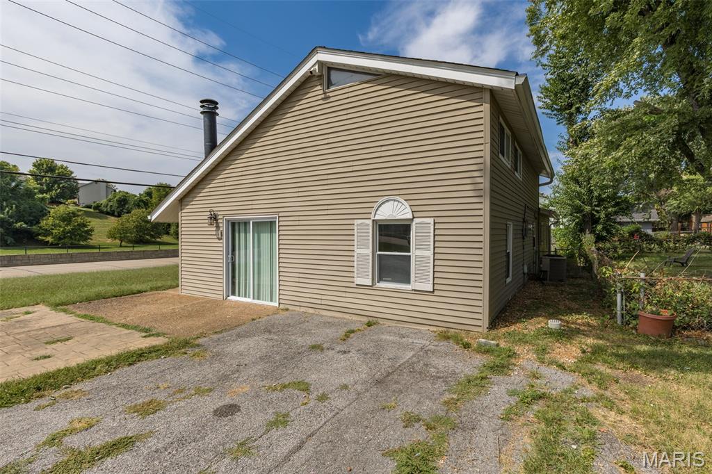 Elm Pt Place - Residential