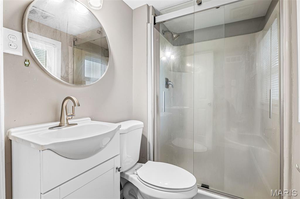 Elm Pt Place - Residential
