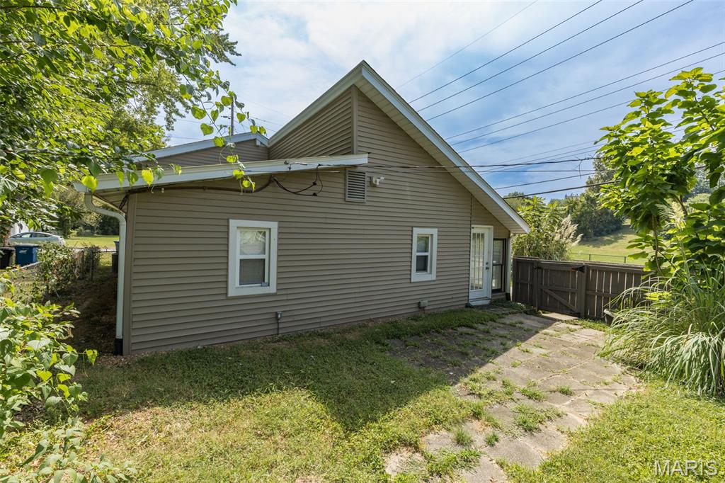 Elm Pt Place - Residential