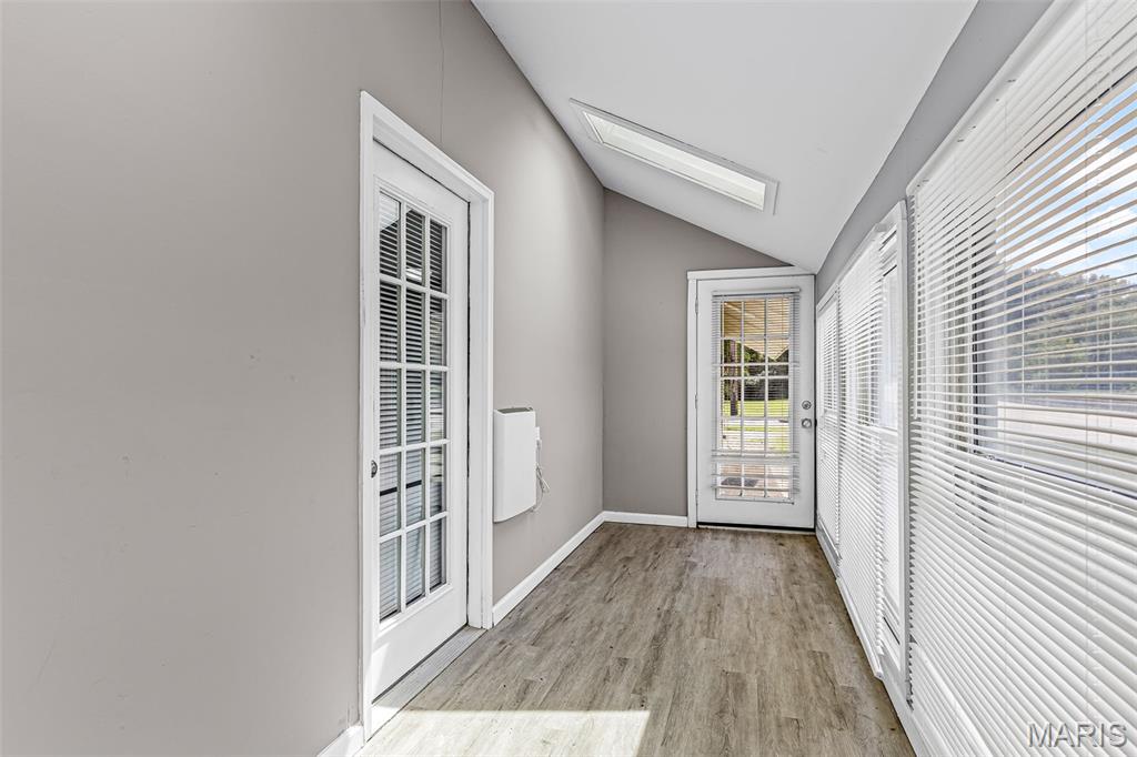 Elm Pt Place - Residential