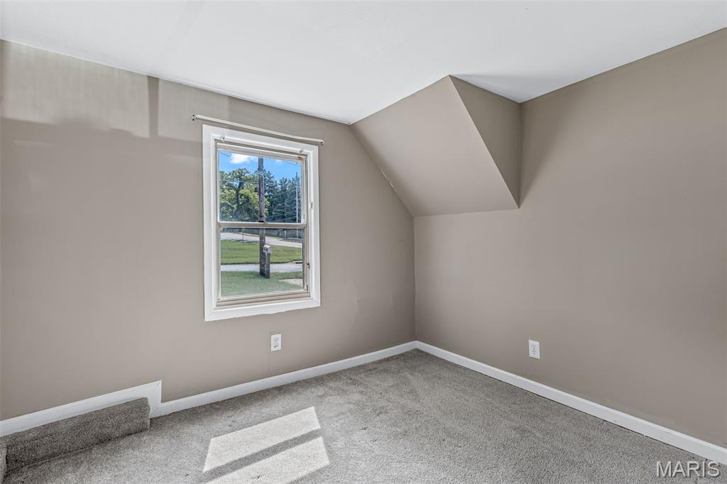 Elm Pt Place - Residential