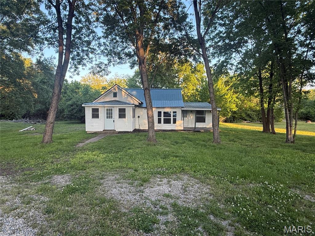 Take a look at this cute 3 bedroom home in Park Hills. Cheaper than rent!! 
over 1200 sq ft. Comes with newer appliances, newer flooring.