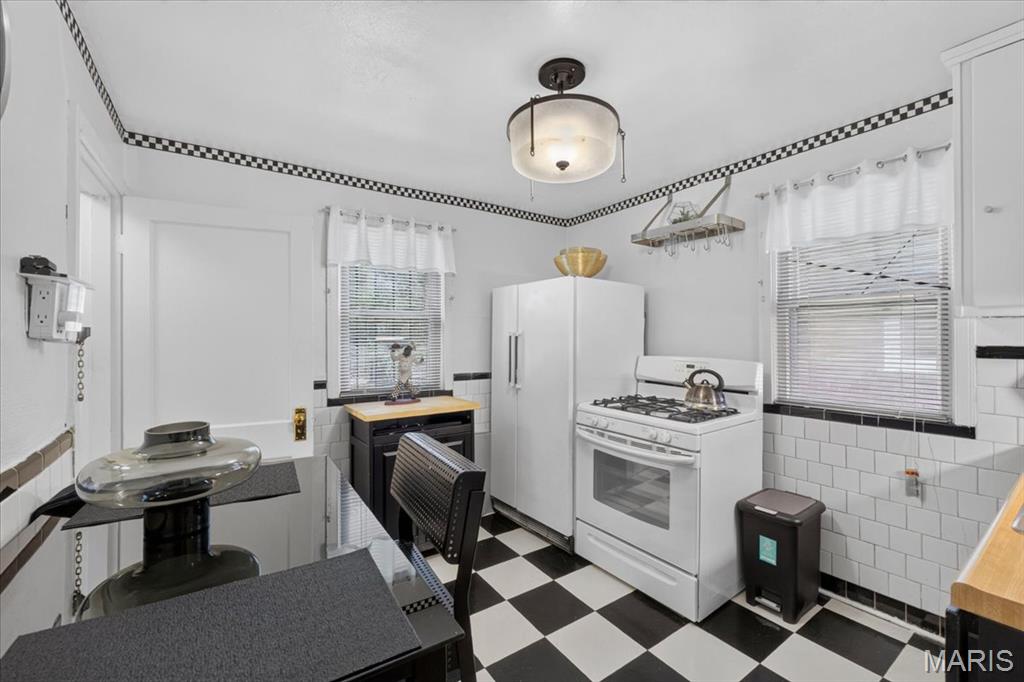 Belle Mead Place Resub Acre Lt 5 - Residential