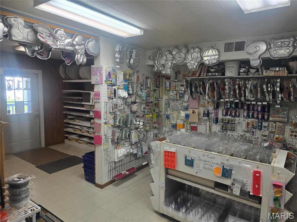 Deppe & Reinekes Add - Commercial Sale