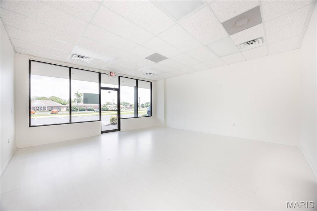 Lakepointe Centre Professional - Commercial Lease