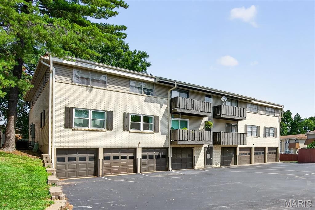 Burtonwood Manor Condo 1 - Residential