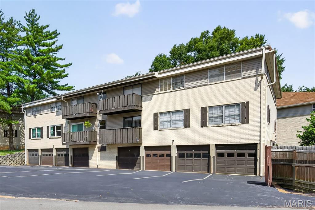 Burtonwood Manor Condo 1 - Residential