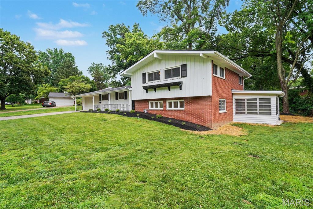 Country Club Acres 2nd Add - Residential