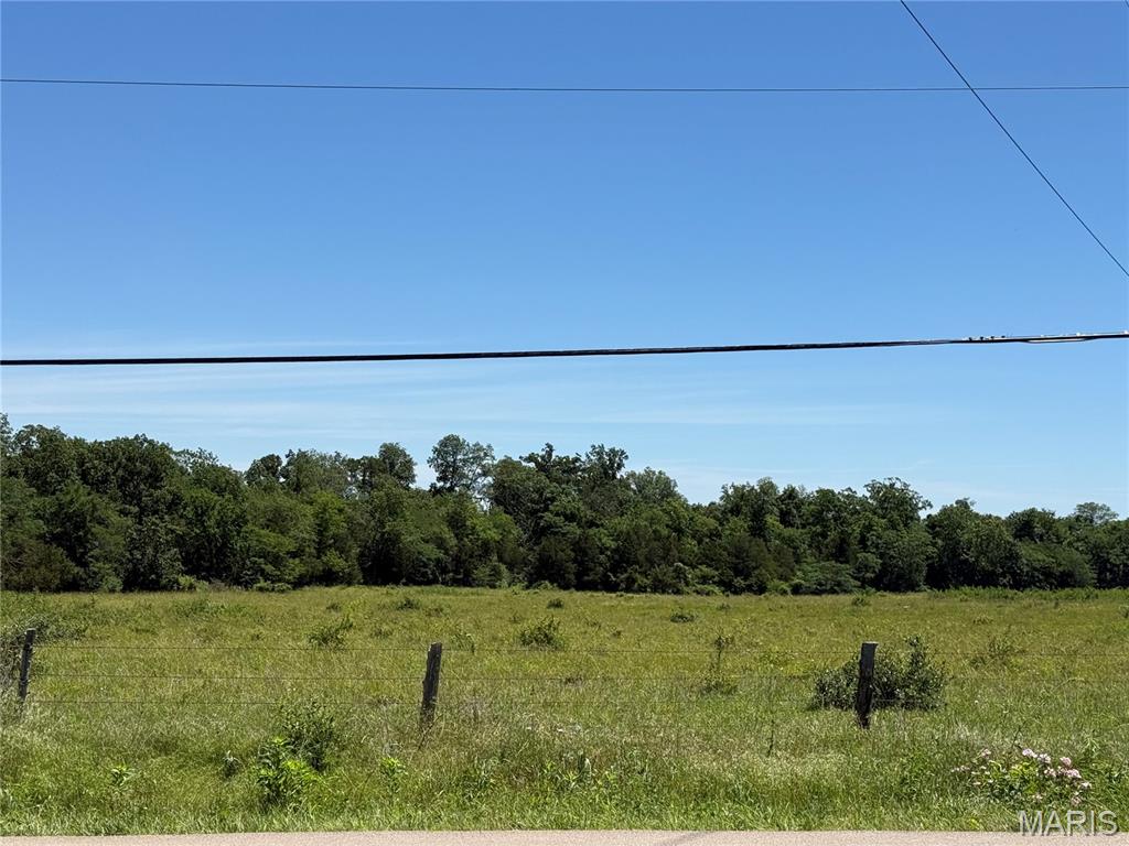 Farmington is expanding- here is your opportunity to grow too! 33.21+/- acres of land ready to be molded to fit your needs. Call today to schedule a tour and discuss your next move.