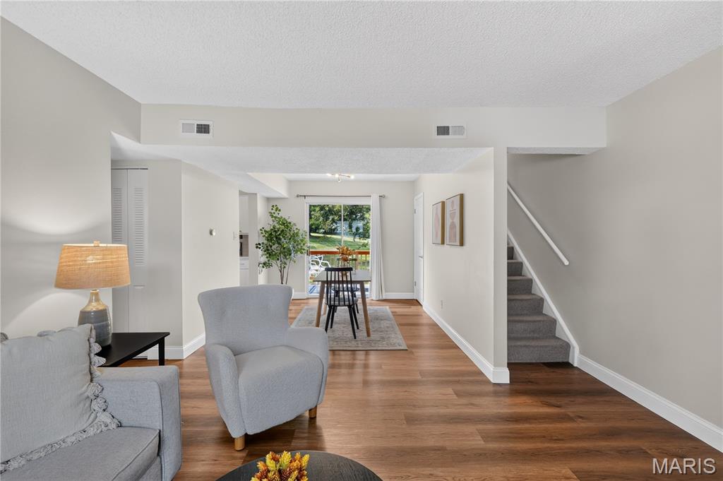 Brentwood Forest Condo Ph Four - Residential