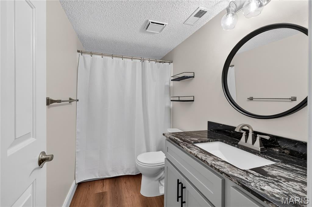 Brentwood Forest Condo Ph Four - Residential