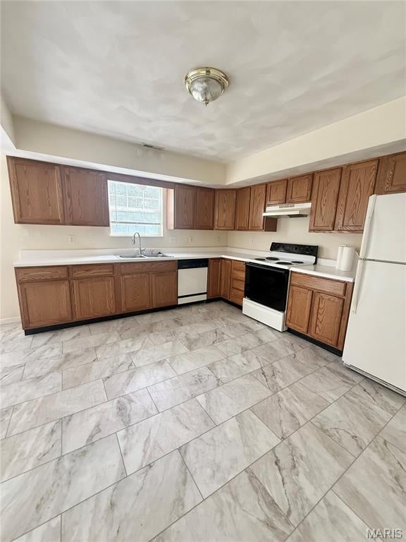 NOT IN A SUBDIVISION - Residential Lease