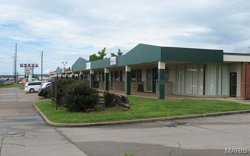 R & M 02 - Commercial Lease