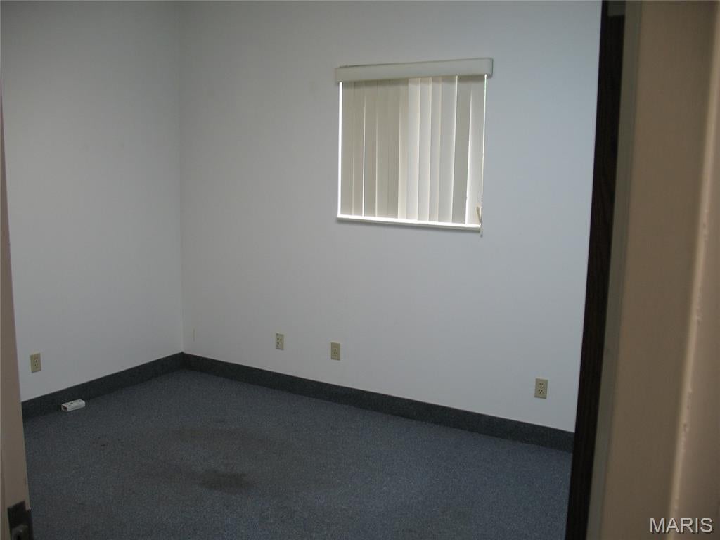 R & M 02 - Commercial Lease