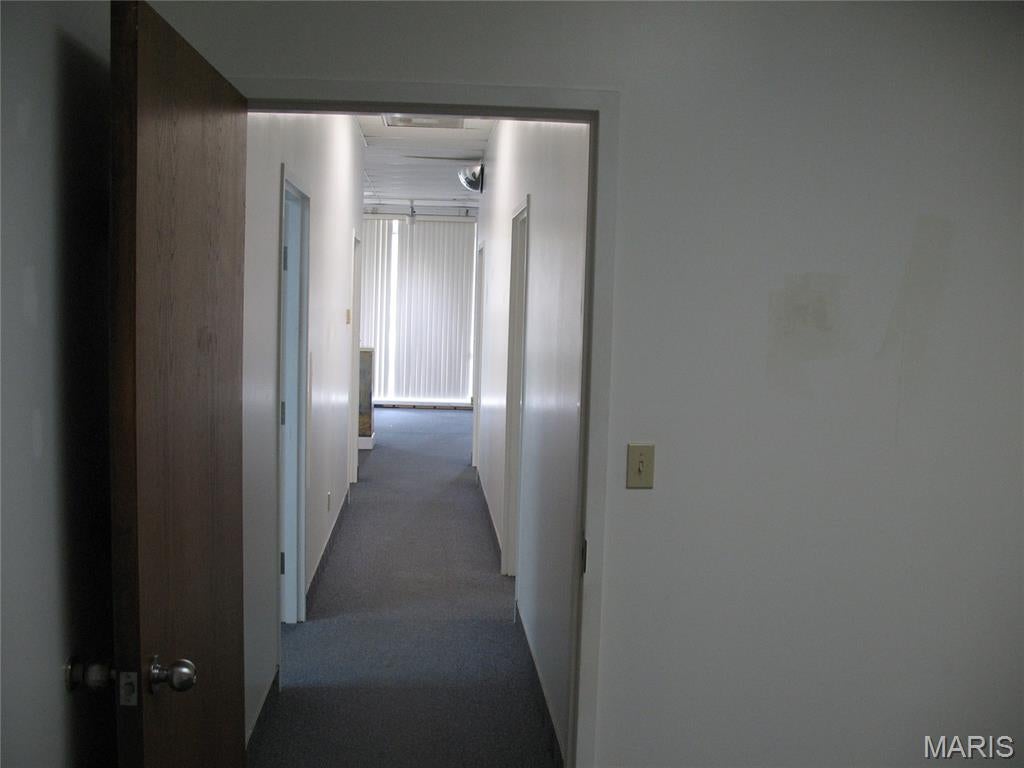 R & M 02 - Commercial Lease