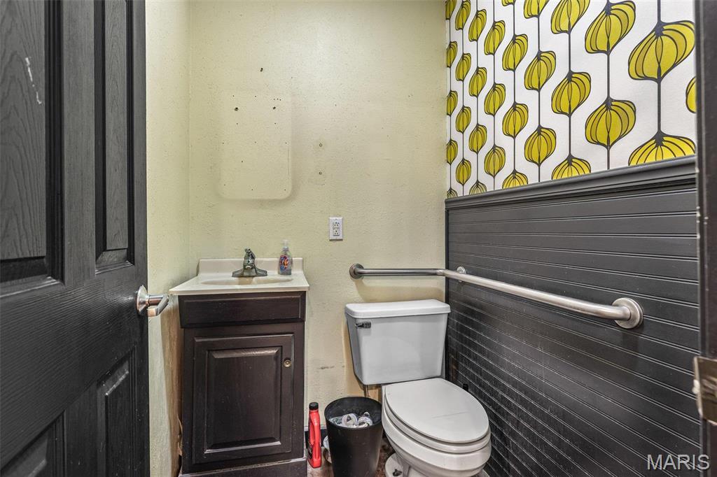 n/a - Commercial Sale