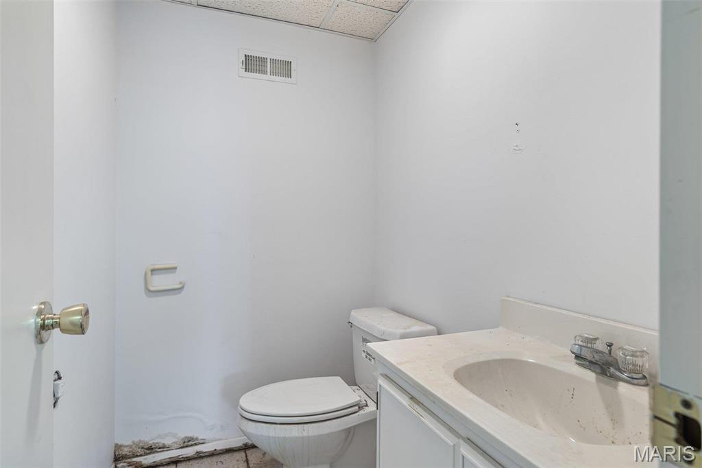 n/a - Commercial Sale