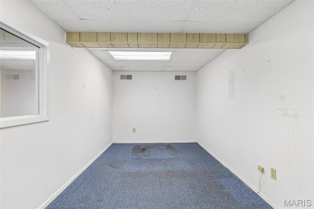 n/a - Commercial Sale