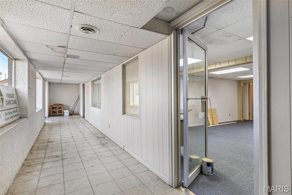 n/a - Commercial Sale