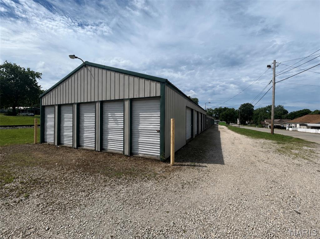 Good income, all units rented.  The owner pays an average of $25.00 per month for electricity.