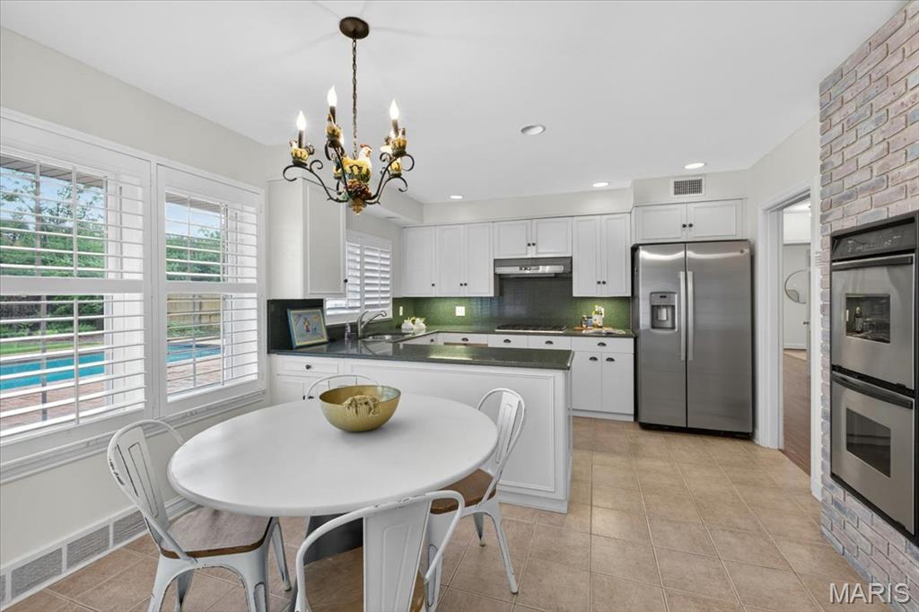 Ladue Woods - Residential