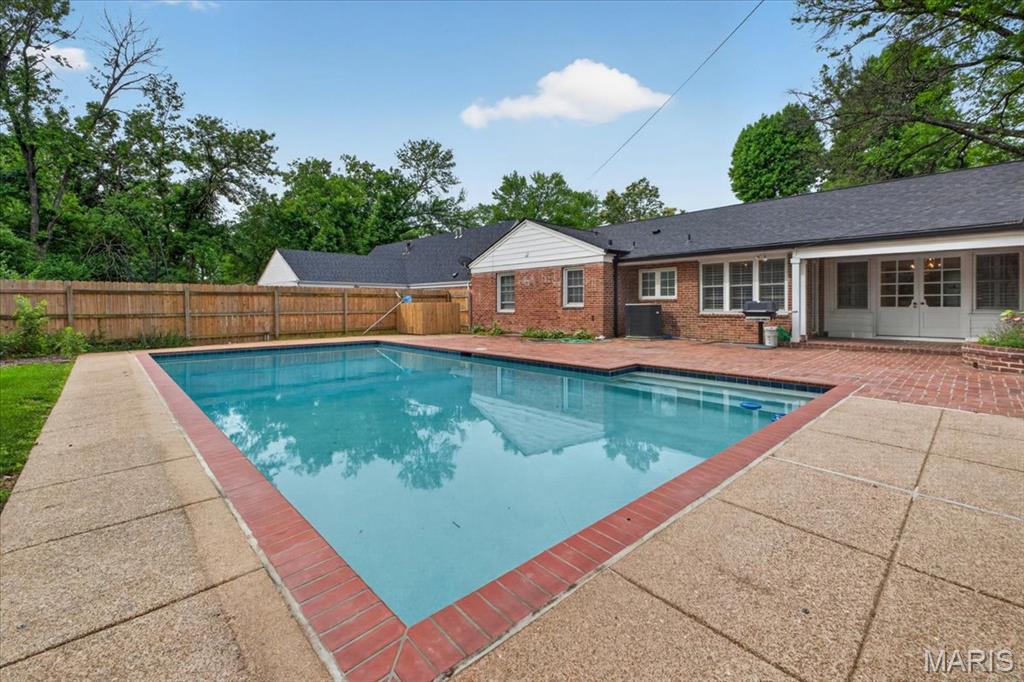 Ladue Woods - Residential