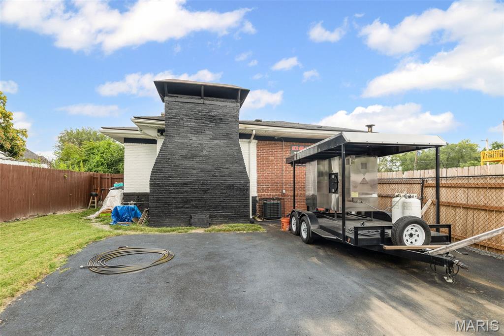 Buesse Place Anx - Commercial Sale