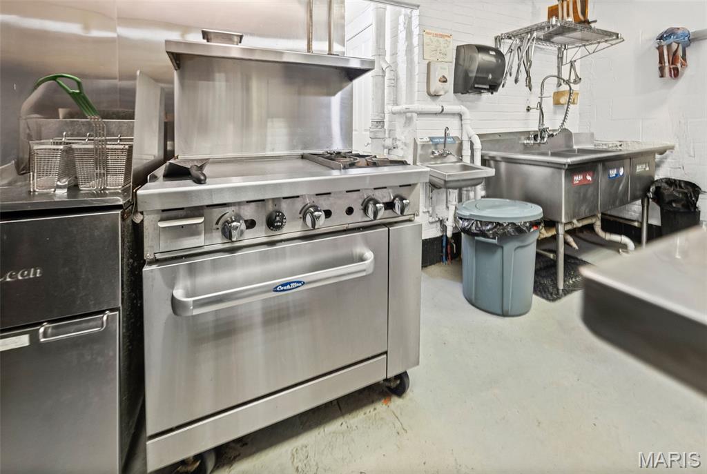 Buesse Place Anx - Commercial Sale