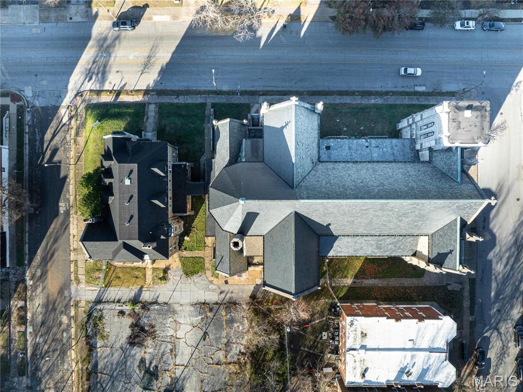 South Compton Hill - Commercial Sale