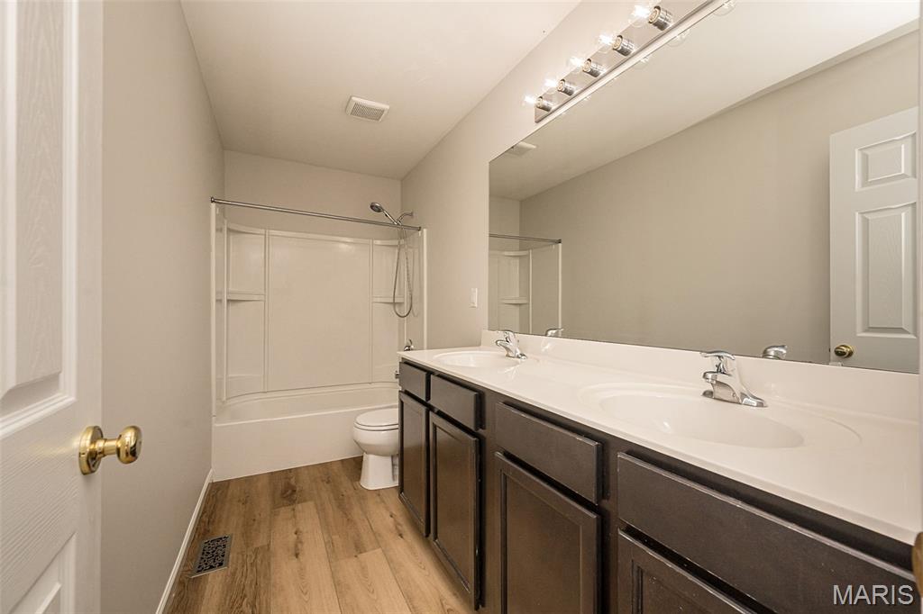 Willott Square - Residential Lease