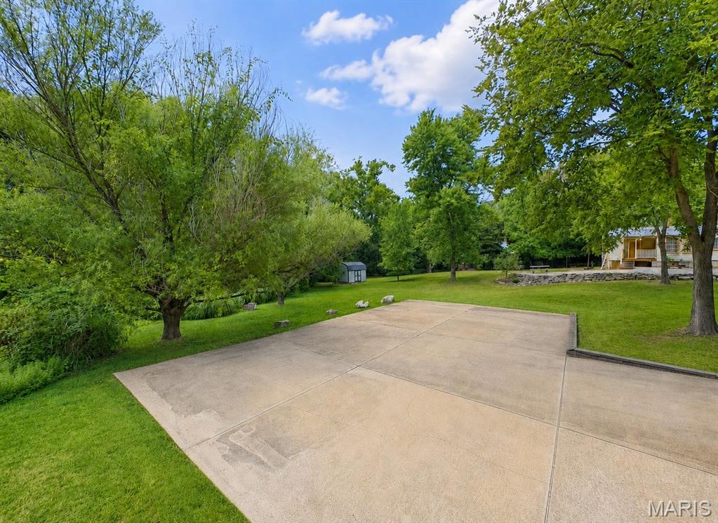 Jovette Terrace - Commercial Lease
