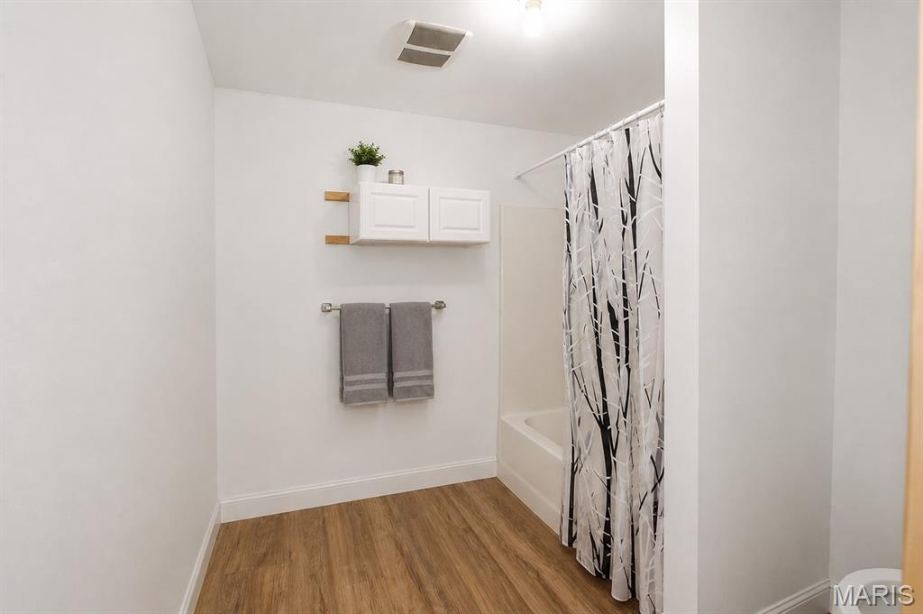 na - Commercial Lease