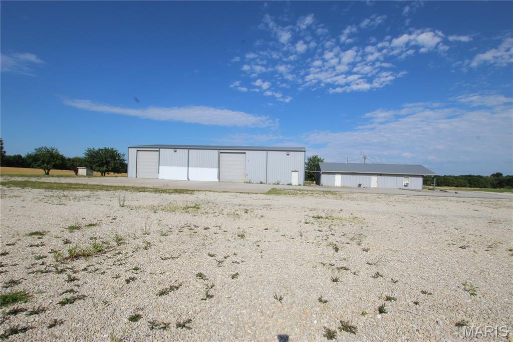 na - Commercial Lease