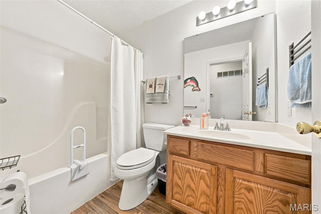 Hawk Point - Residential