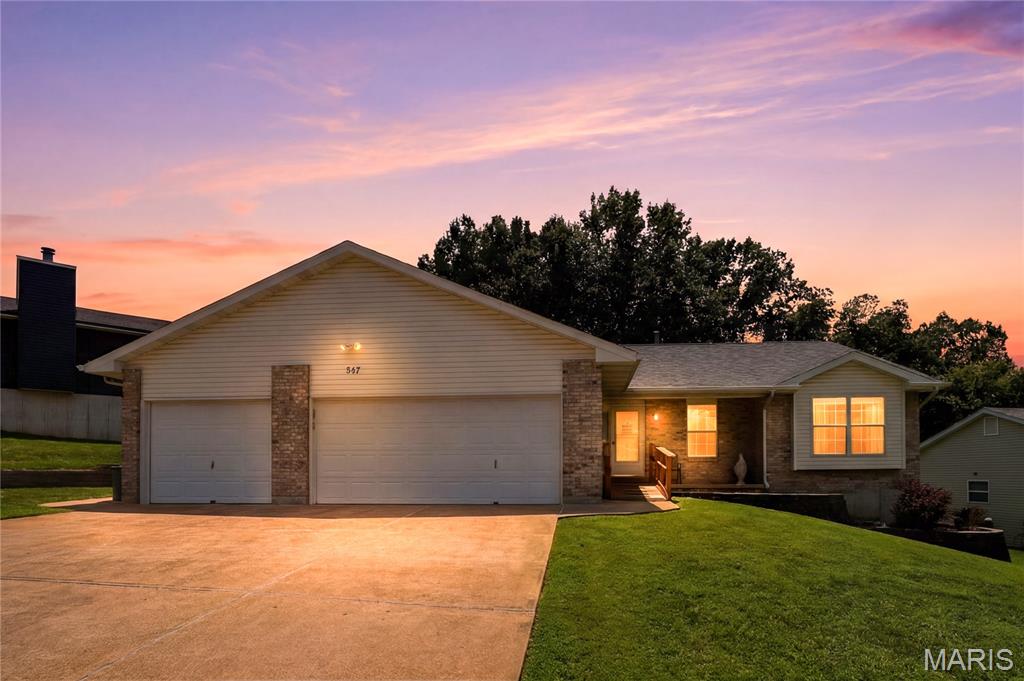 Hawk Point - Residential