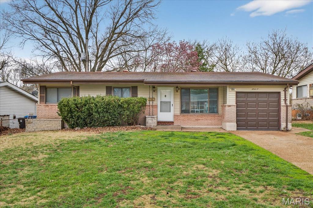 Hathaway Manor 7 - Residential