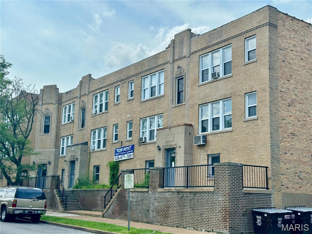 Salient Realty Group is pleased to present this exceptional mixed-use property which offers a unique opportunity for investors looking for a blend of commercial and residential income streams. The building features three retail spaces on the ground floor, alongside a total of 16 residential units, including eight studio apartments and eight 1-bedroom, 1-bath units. With a 18.37% pro-forma cap rate, this property is a solid income-generating asset.