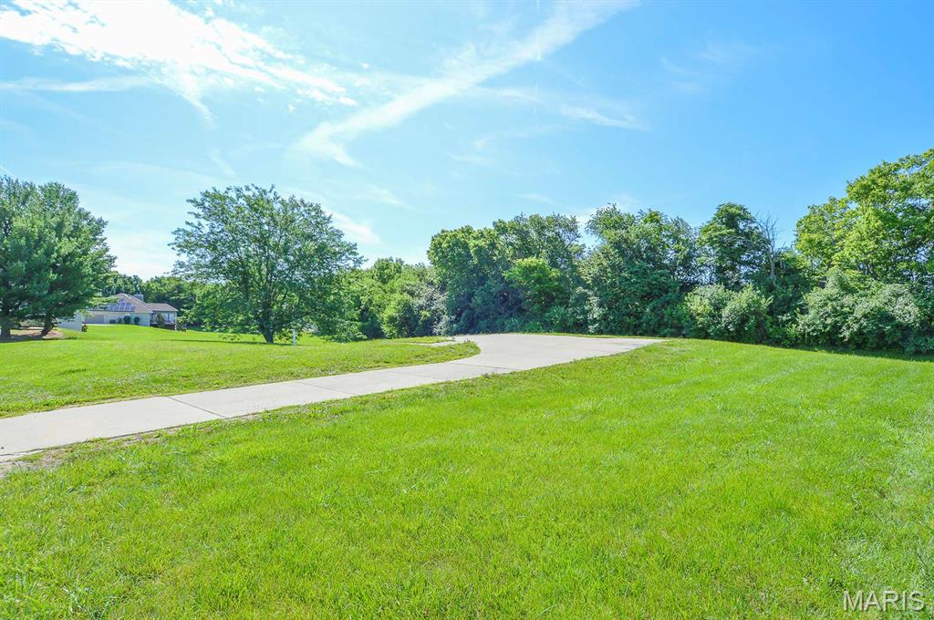 Knolls/Woodfield - Land
