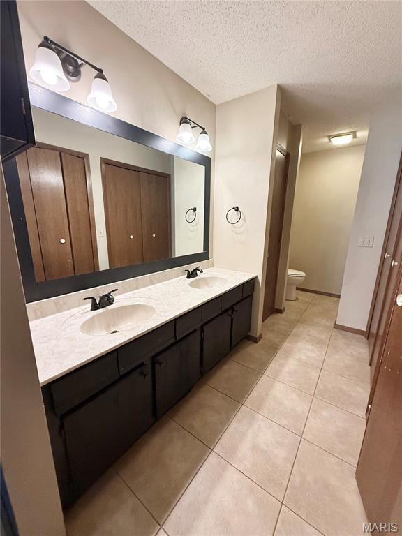 COTTONWOOD VILLAGE - Residential Lease