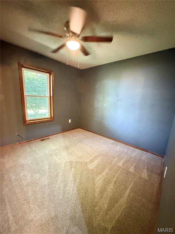COTTONWOOD VILLAGE - Residential Lease