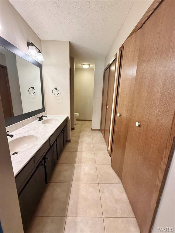 COTTONWOOD VILLAGE - Residential Lease
