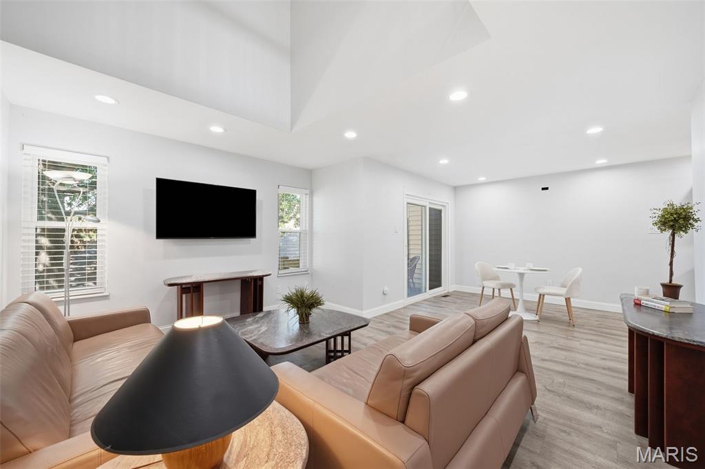 Hickory Sound Condo I Ph I - Residential