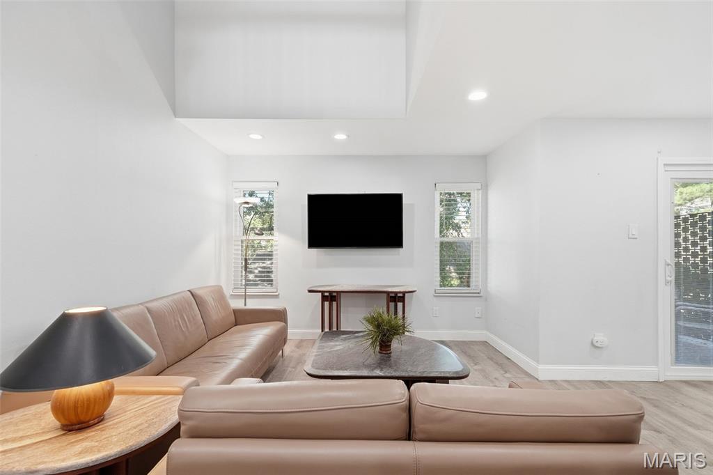 Hickory Sound Condo I Ph I - Residential